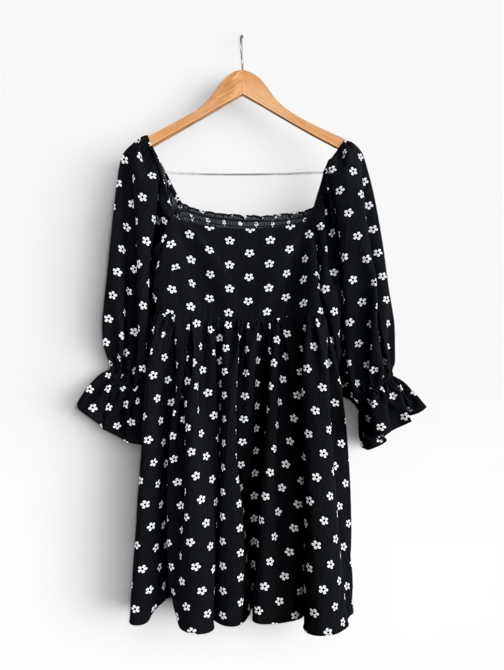 J.ING Black Daisy Floral Babydoll Mini Dress - Size M